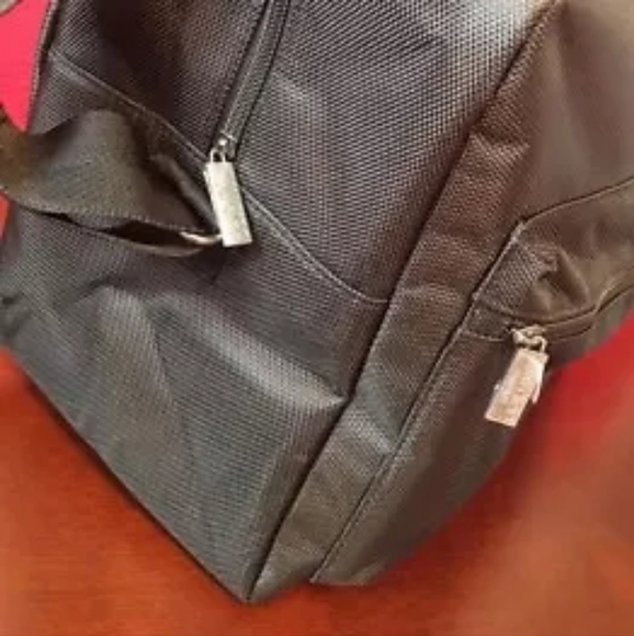 MENS Jimmy Choo Parfums Duffle Bag - Picture 4 of 8